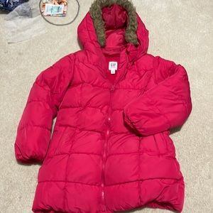 Gap magenta girls puffer